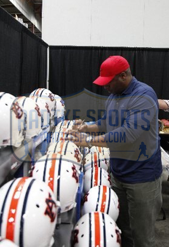 Bo jackson 2024 signed auburn helmet
